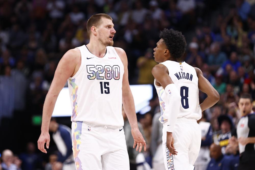 也是她们两 也是她们两