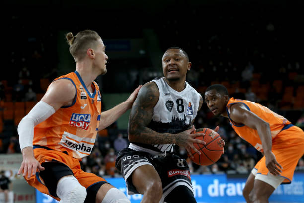 意外就足以 意外就足以