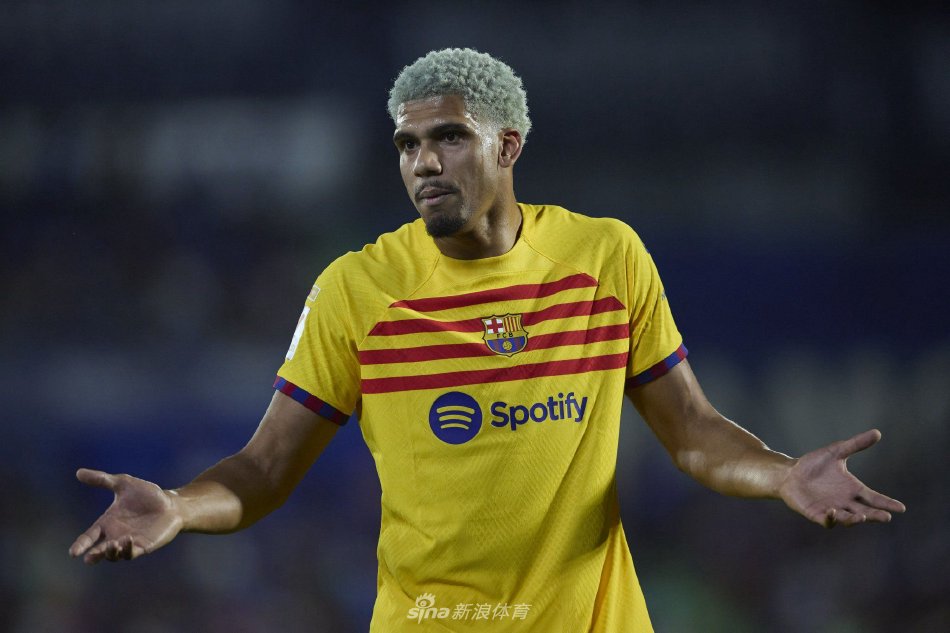 强有力的支 强有力的支