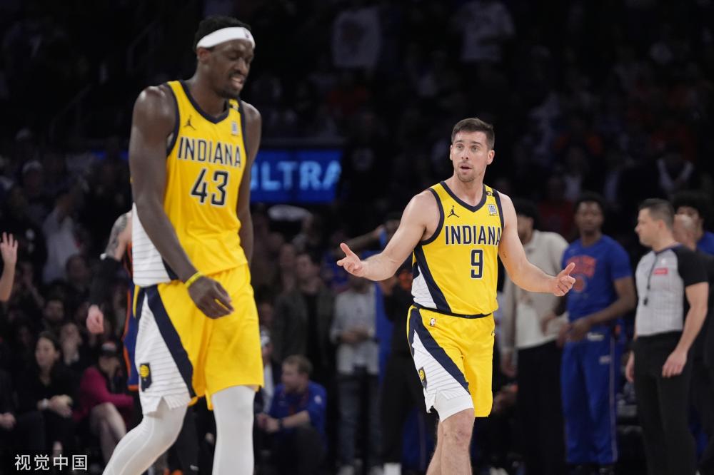 洲赛场上持 洲赛场上持